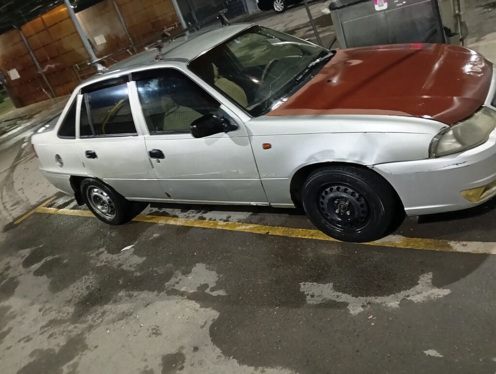 Daewoo Nexia: 2008 г., 1.5 л, Механика, Бензин, Седан: фото 2