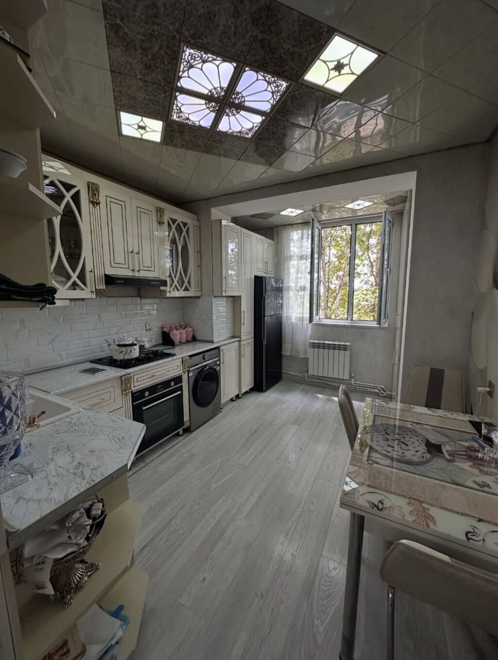 9-cu mikrorayonda 3 otaqlı köhnə tikili mənzil satılır, 95 m², 210 000 AZN, şəkil 3 / 9