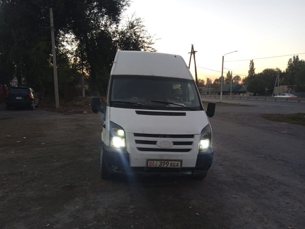 Ford Transit: 2013 г., 2.9 л, Механика, Дизель, Фургон: фото 3