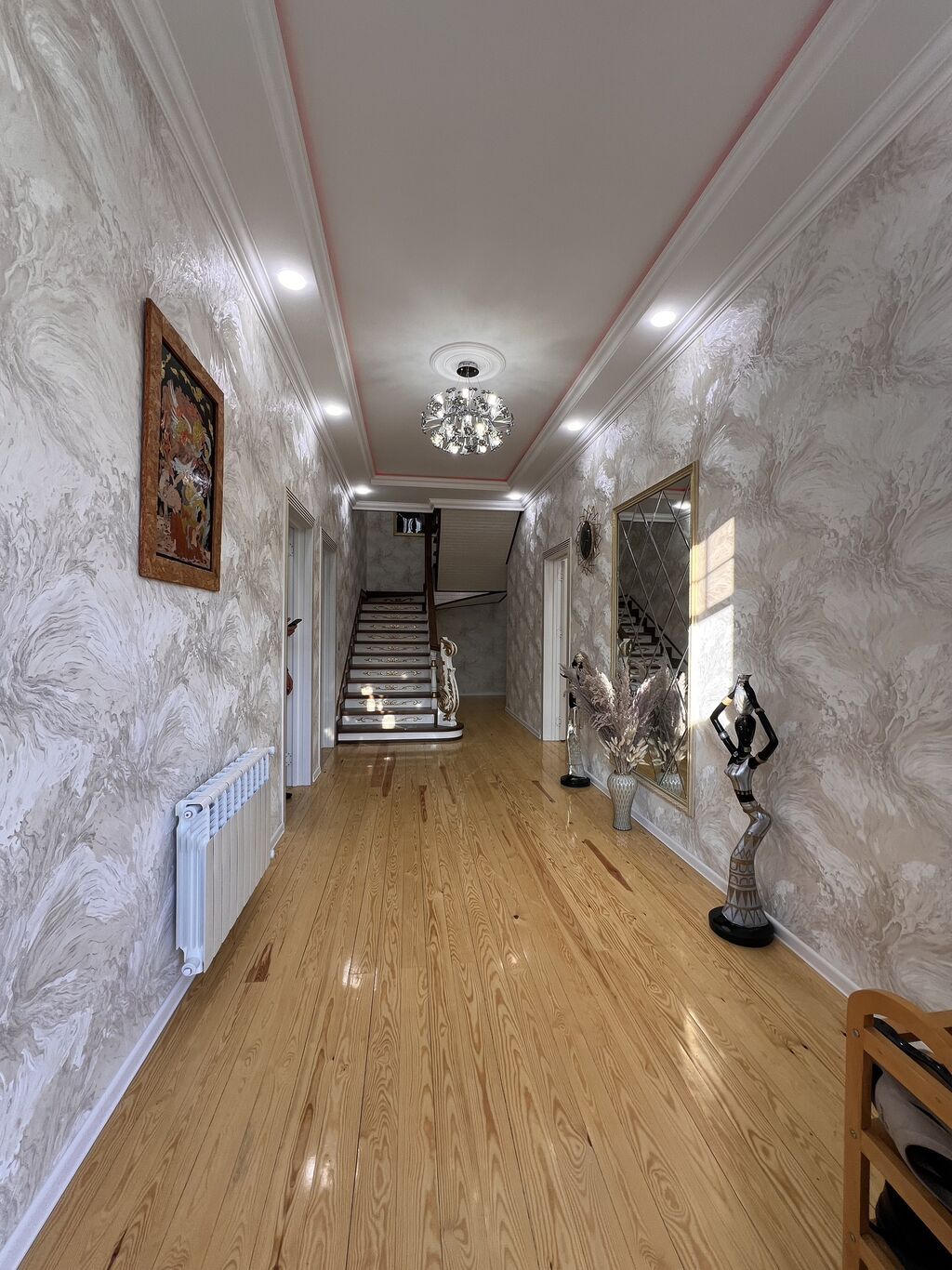 Binəqədidə 6 otaqlı həyət evi satılır, 250 m², 380 000 AZN, şəkil 2 / 11