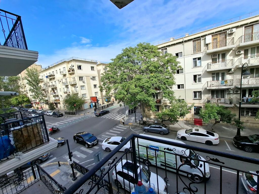 Bakı, 3 otaqlı, Köhnə tikili, 62 kv. m