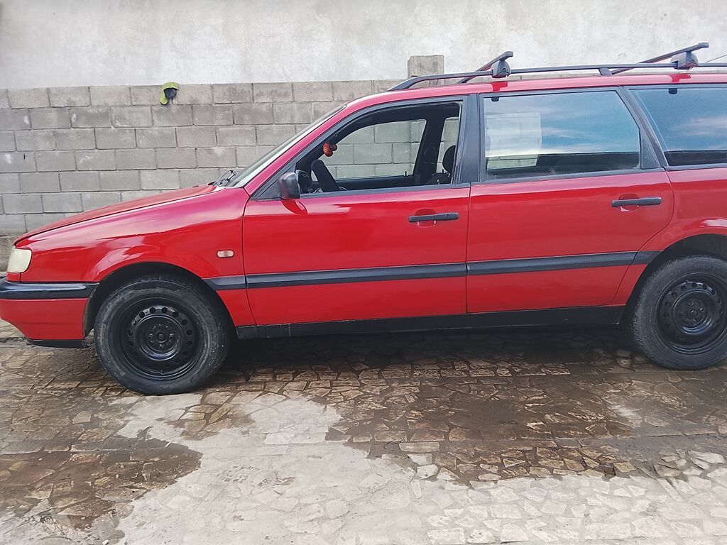 Volkswagen Passat Variant: 1994 г., 1.8 л, Механика, Бензин, Универсал: фото 7