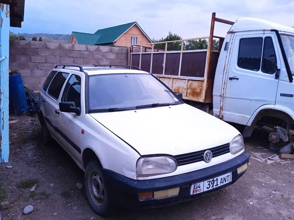 Volkswagen Golf Variant: 1995 г., Механика, Бензин, Универсал: фото 5