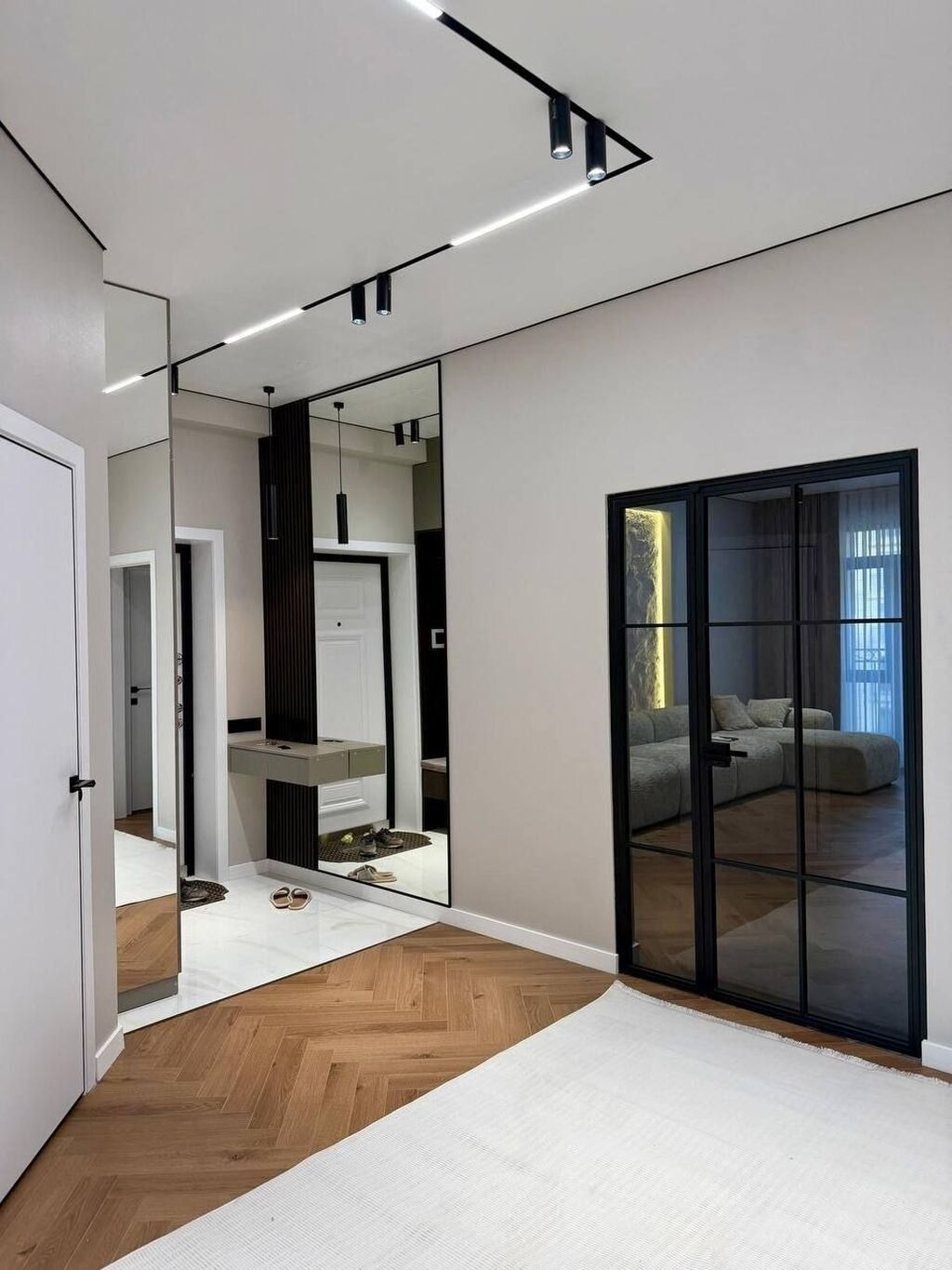 3 комнаты, 112 м², 10 этаж, Дизайнерский ремонт: фото 2