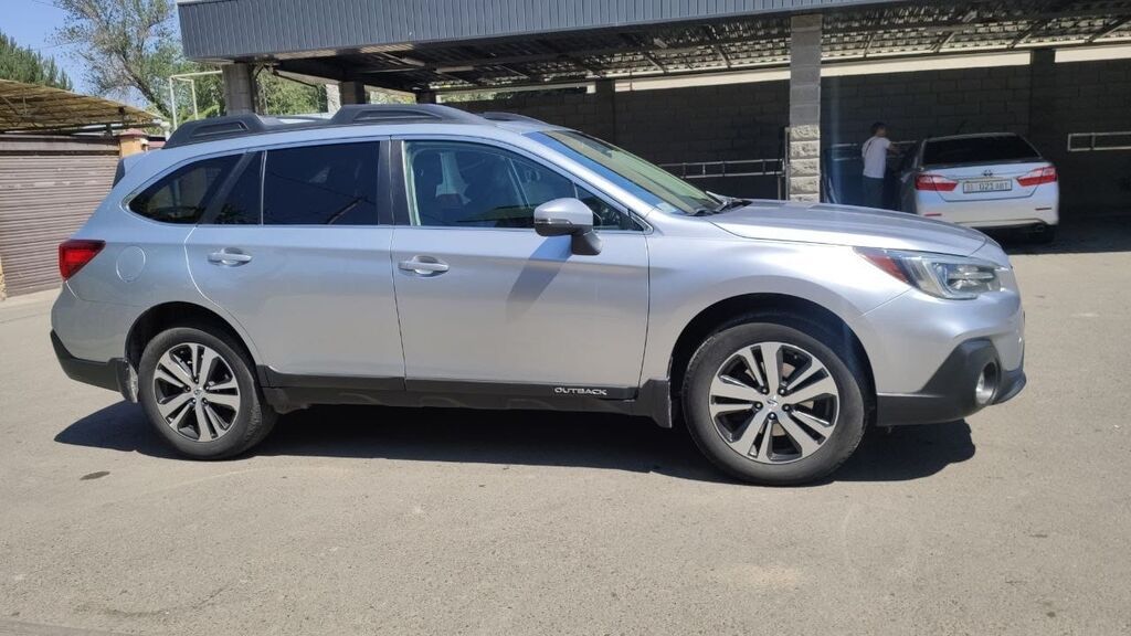 Subaru Outback: 2018 г., 2.5 л, Вариатор, Бензин, Универсал: фото 3