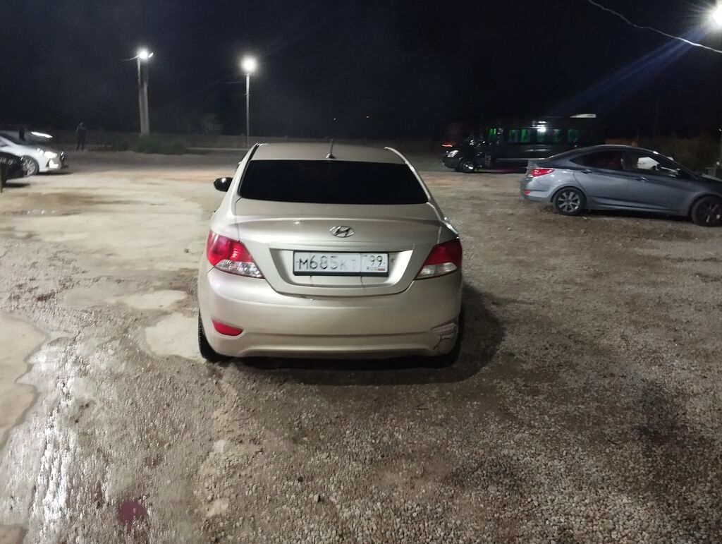 Hyundai Solaris: 2014 г., Бензин, Седан: фото 4