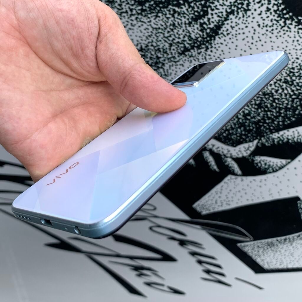 Vivo Y 21 4/64 Gb Состояние отличное на фото Есть родной чехол: фото 7
