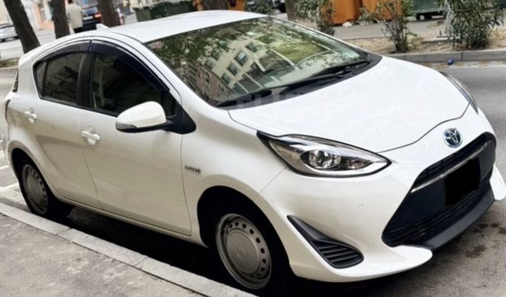 Toyota Aqua: 1.5 l | 2018 il Hetçbek