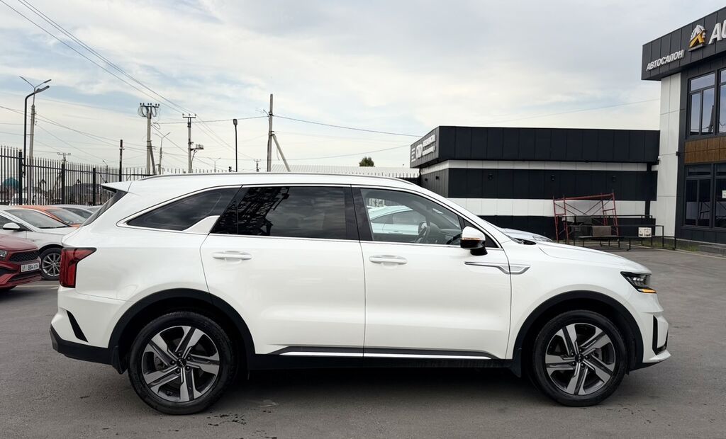 Kia Sorento: 2022 г., 1.6 л, Вариатор, Гибрид, Кроссовер: фото 4