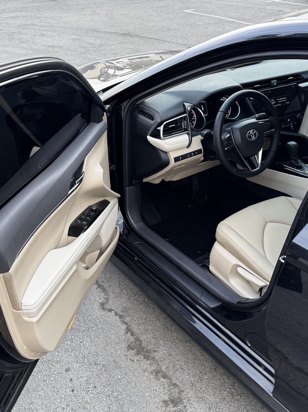 Toyota Camry: 2020 г., 2 л, Вариатор, Бензин, Седан: фото 8