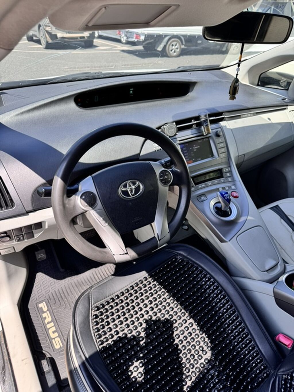 Toyota Prius: 2012 г., Автомат, Гибрид: фото 7