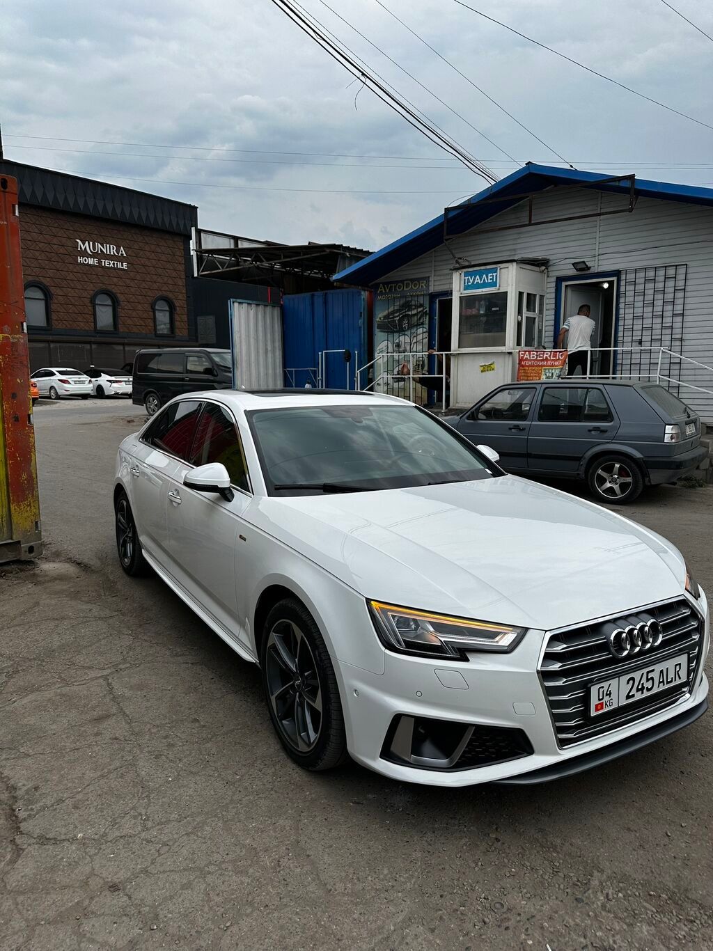 Audi A4: 2023 г., 2 л, Автомат, Бензин, Седан: фото 2