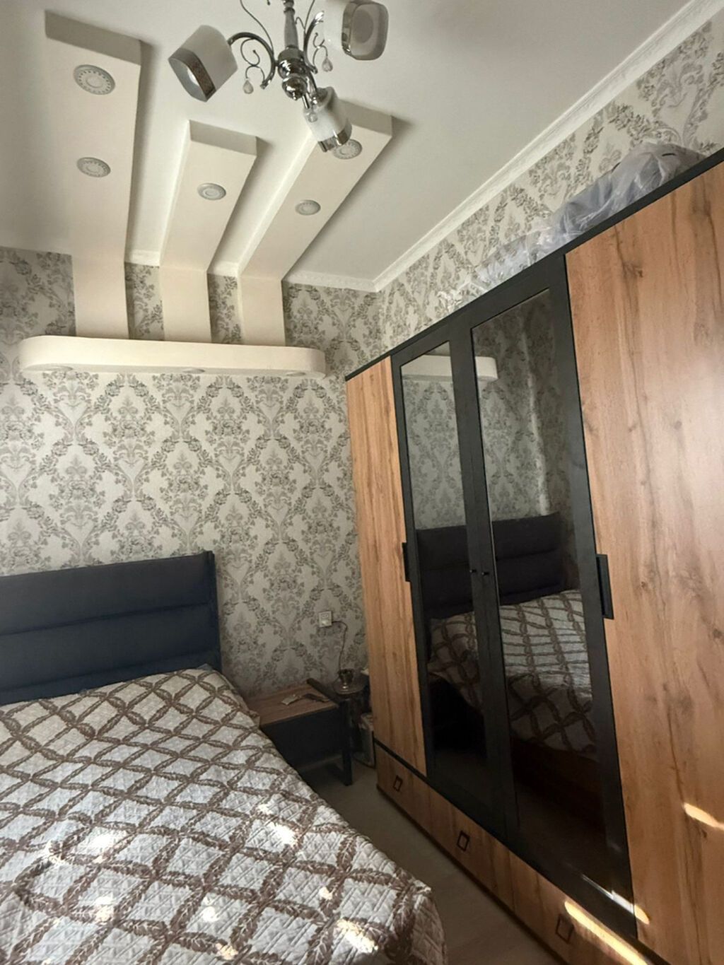 28 Mayda 2 otaqlı köhnə tikili mənzil kirayə verilir, 40 m², 700 AZN/ay, şəkil 2 / 6