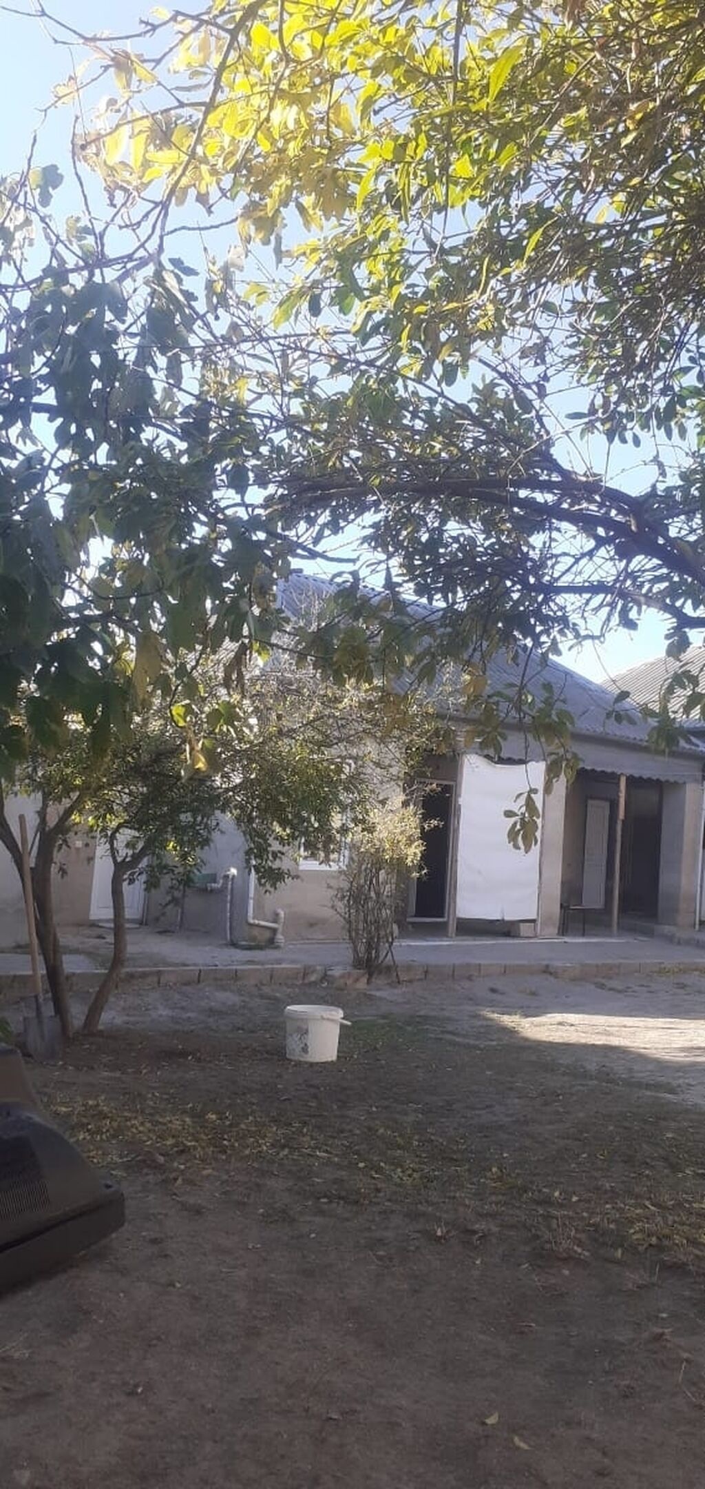 6 otaqlı, 400 kv. m, Kredit yoxdur, Təmirsiz