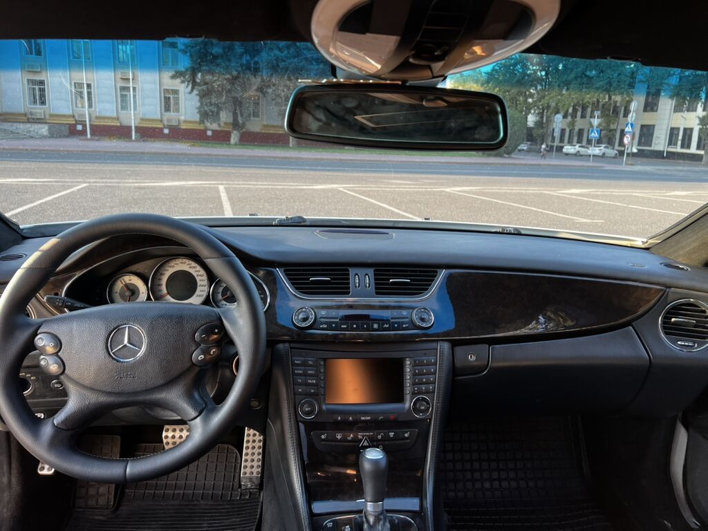 Mercedes-Benz CLS-Class: 2005 г., 5.5 л, Автомат, Бензин, Купе: фото 7