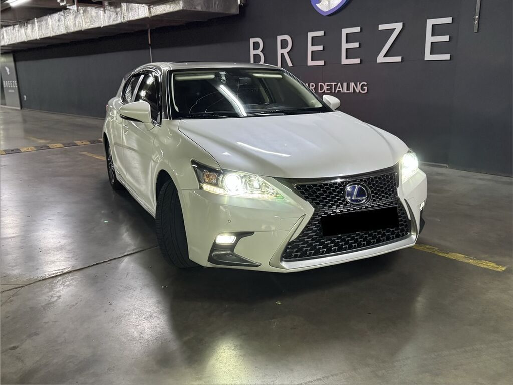 Lexus CT: 2018 г., 1.8 л, Вариатор, Гибрид, Хэтчбэк: фото 1