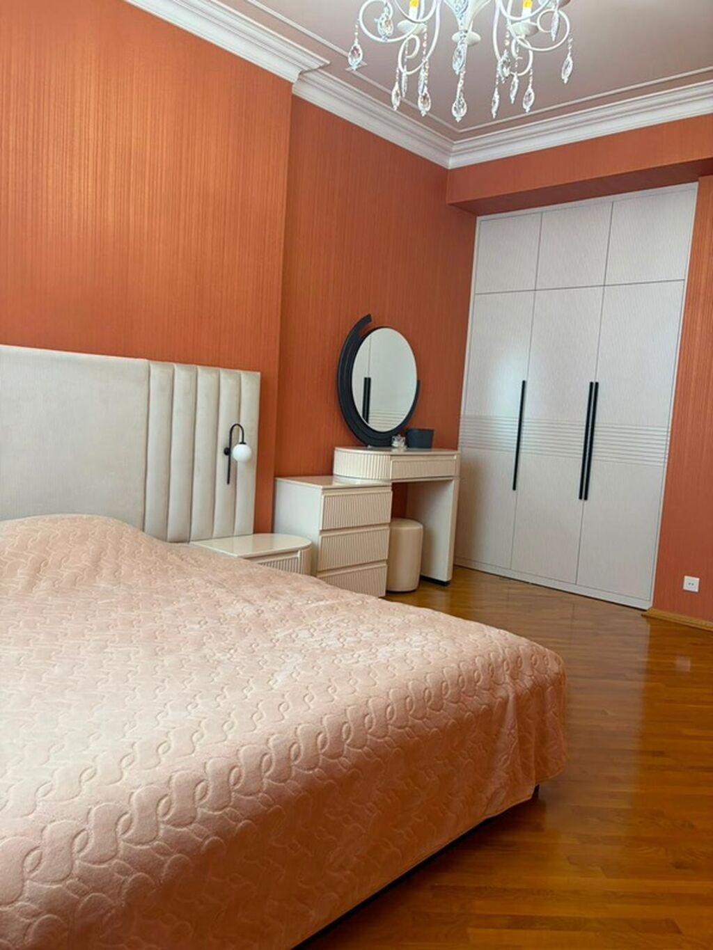 4 otaqlı 153 kv geniş mənzil – klassik interyer - Dəbdəbəli zal
