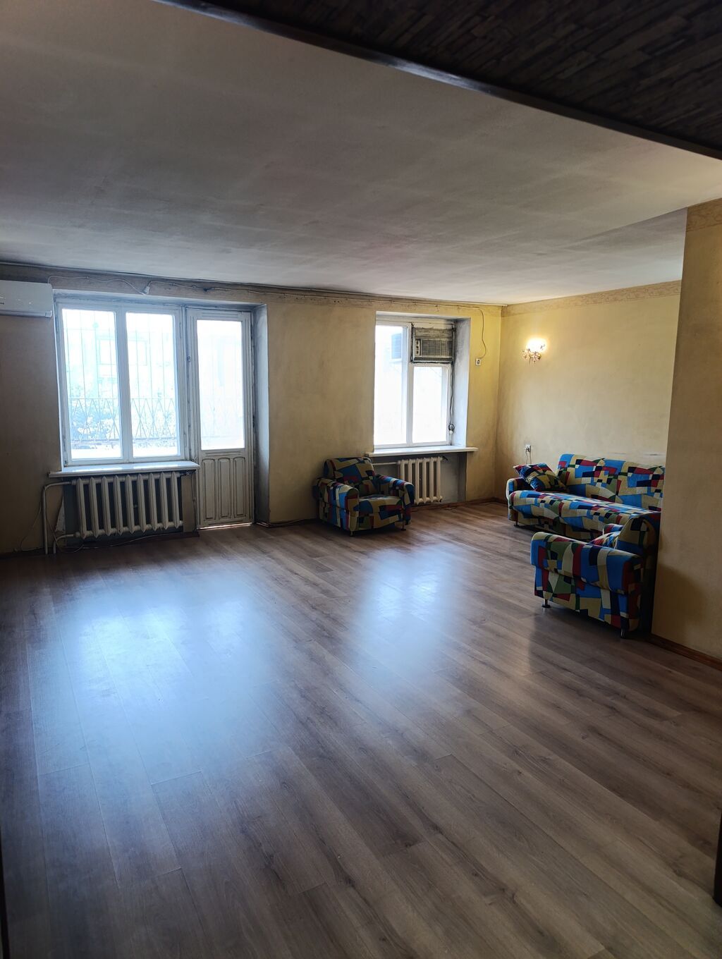 3 комнаты, 80 м², Молодая Гвардия 5 этаж, Старый ремонт: фото 2