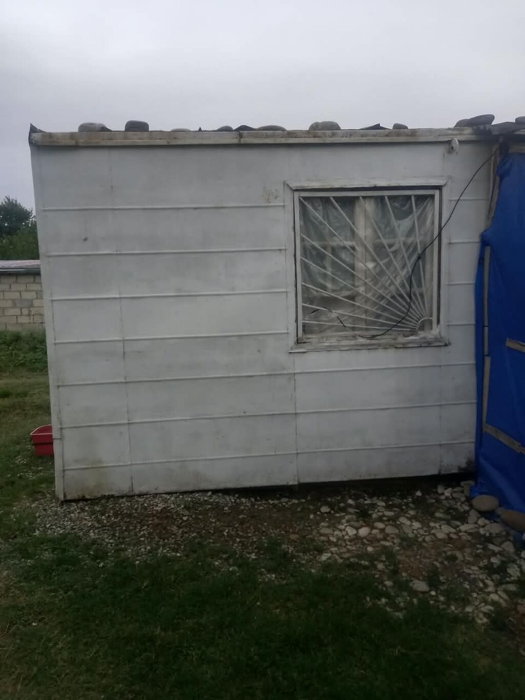 Yaşayış üçün vaqon uzunu 9 .eni 3.50 qiymet 5500 ral alıcıya endirim