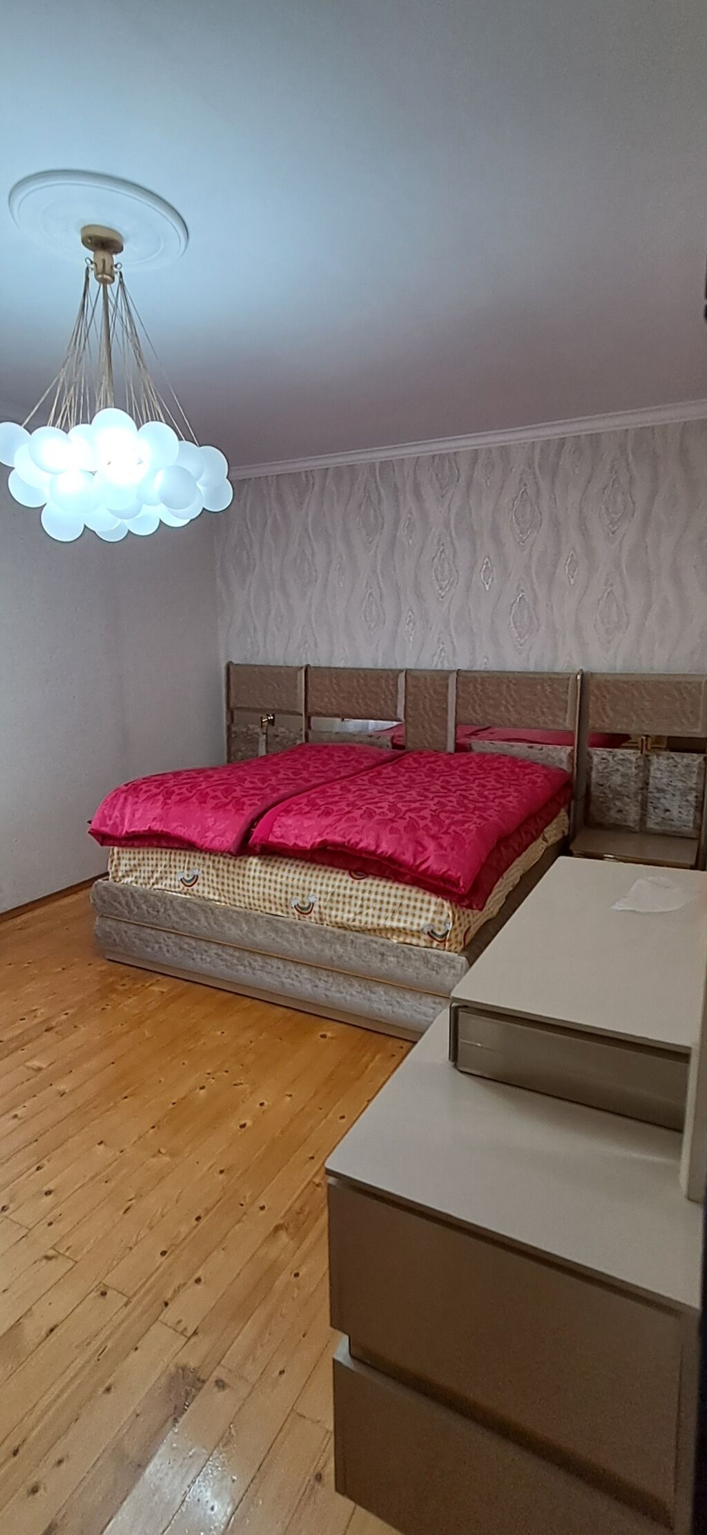 5 otaqlı, 103 kv. m, Kredit yoxdur, Orta təmir