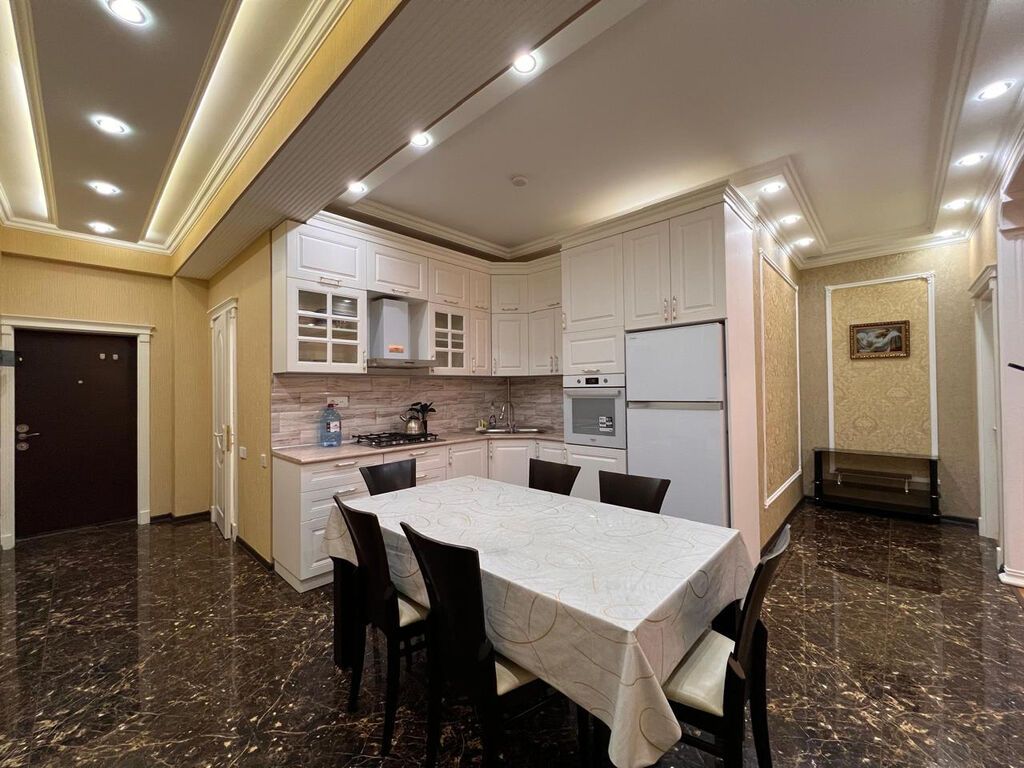 Xətai rayonu | Xocalı prospekti | Xətai metrosunun yanı | 3 Otaqlı