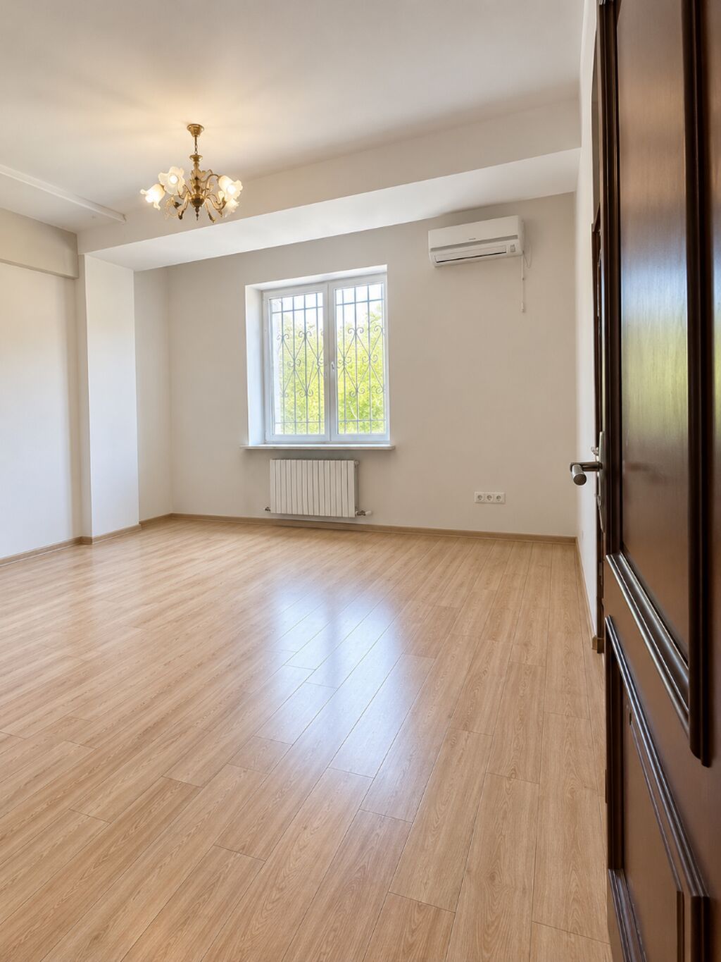 4 комнаты, 135 м², Элитка, 2 этаж: фото 5