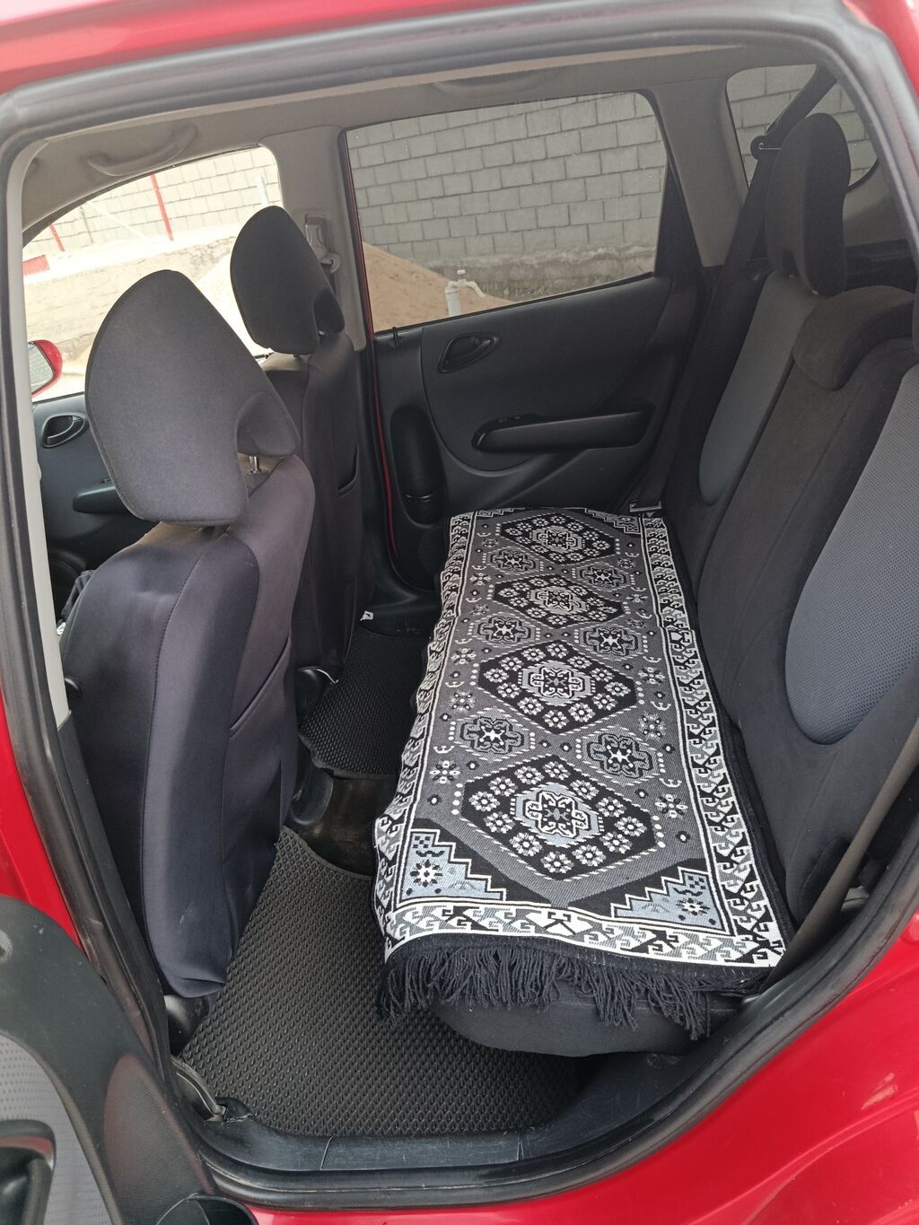 Honda Fit: 2007 г., 1.5 л, Автомат, Бензин, Хэтчбэк: фото 5