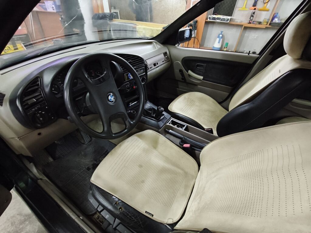 BMW 3 series: 1991 г., 2.5 л, Механика, Бензин, Седан: фото 3