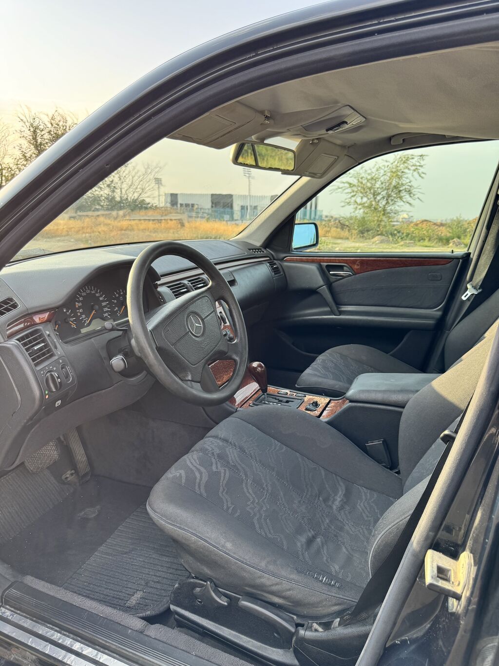 Mercedes-Benz E-Class: 1999 г., 2.4 л, Автомат, Бензин, Седан: фото 5