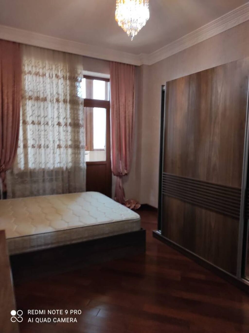 3 otaqlı, Yeni tikili, m. İnşaatçılar, 124 kv. m