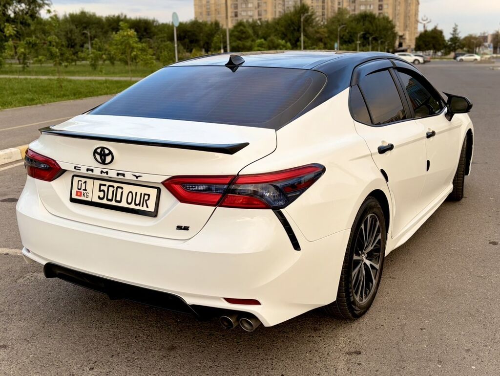 Toyota Camry: 2017 г., 2.5 л, Автомат, Бензин, Седан: фото 3