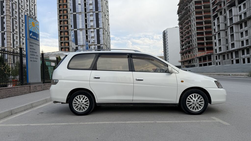 Продам Toyota Gaia 2000 г., 2 л, автомат: фото 7