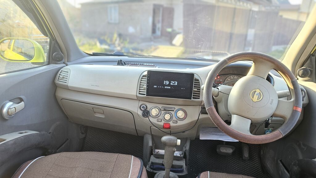 Nissan March: 2002 г., 1.3 л, Автомат, Бензин, Хэтчбэк: фото 5