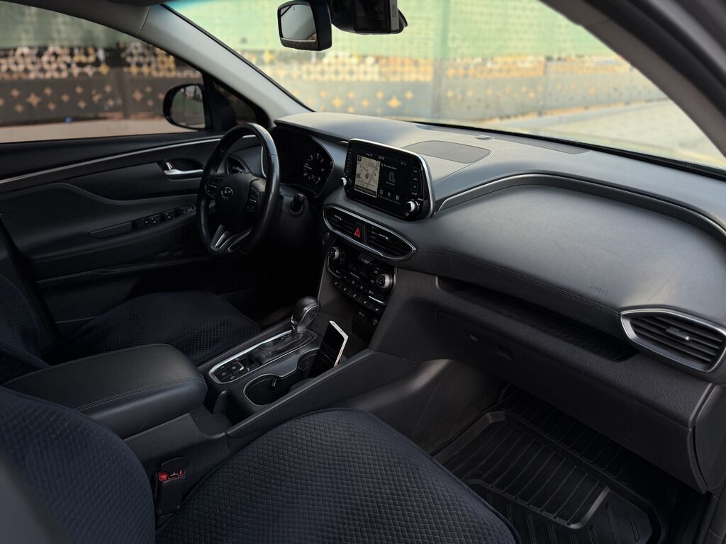 Hyundai Santa Fe: 2018 г., 2.2 л, Автомат, Дизель, Кроссовер: фото 7