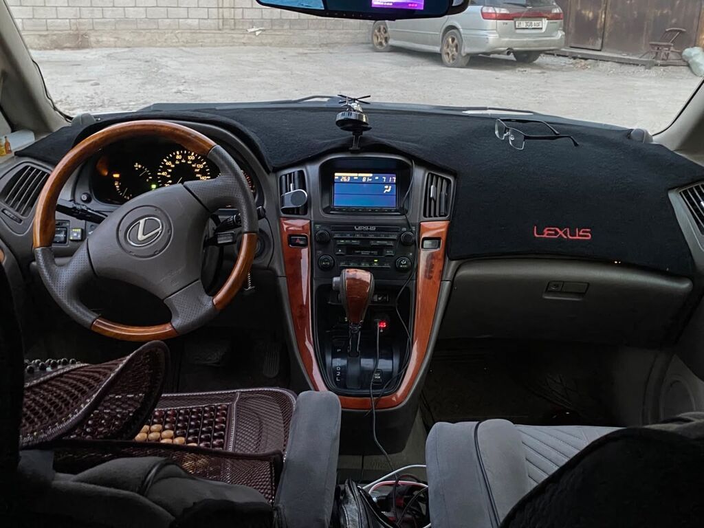 Lexus RX: 2001 г., 3 л, Автомат, Газ, Кроссовер: фото 2