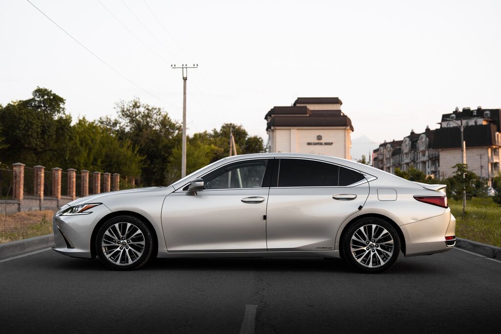 Lexus ES: 2019 г., 2.5 л, Автомат, Гибрид, Седан: фото 8