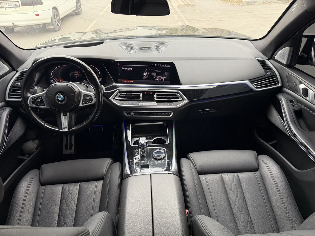 BMW X5: 2018 г., 4.4 л, Автомат, Бензин, Кроссовер: фото 5