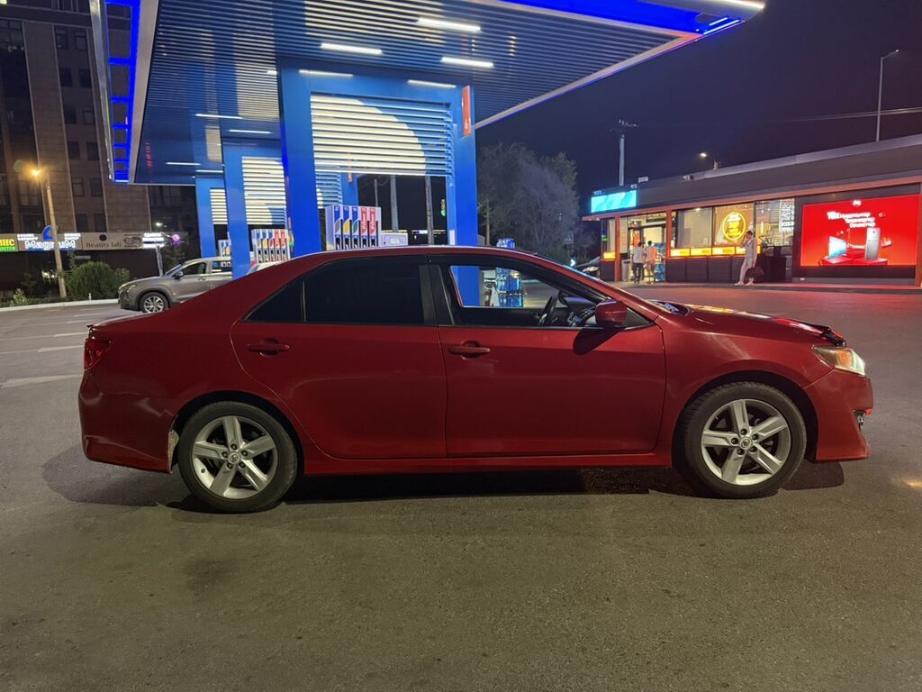 Toyota Camry: 2012 г., 2.5 л, Автомат, Бензин, Седан: фото 8