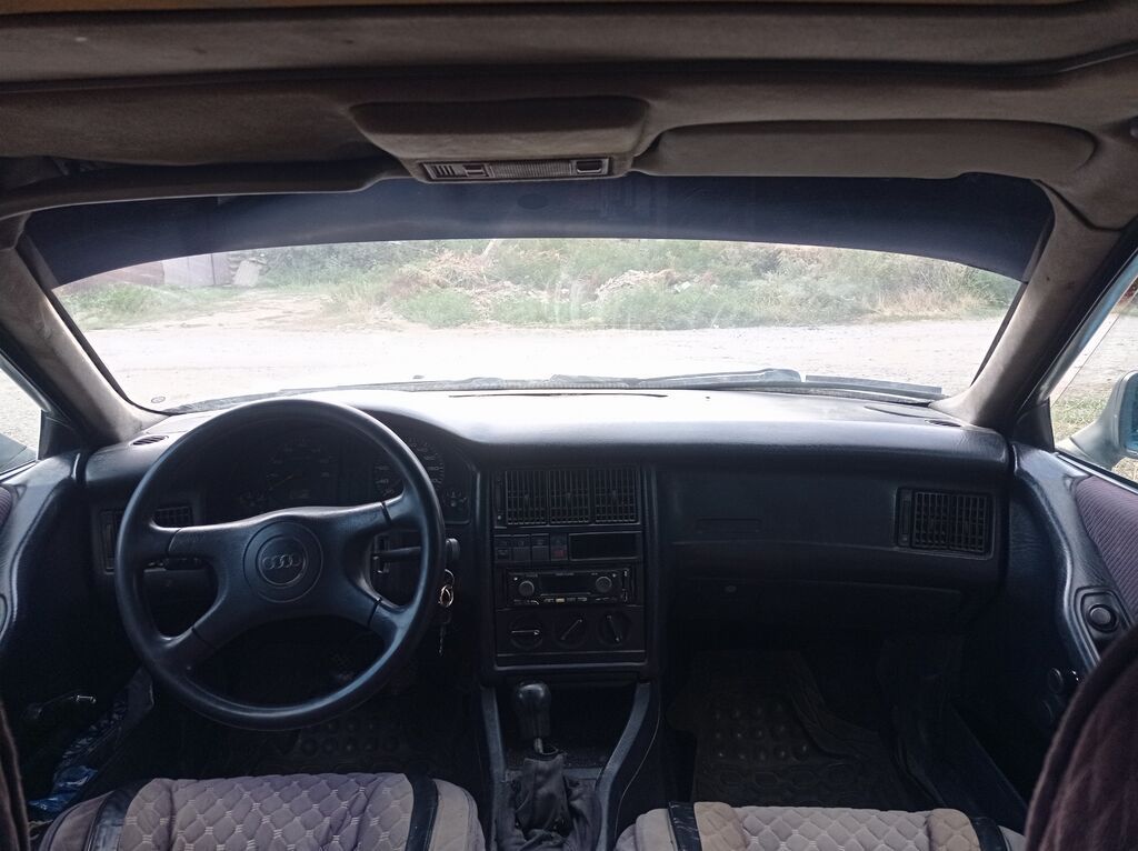 Audi 80: 1992 г., 2 л, Механика: фото 7