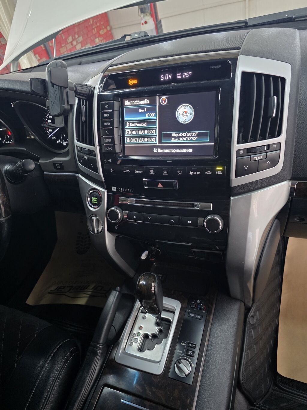 Toyota Land Cruiser: 2012 г., 4.5 л, Автомат, Дизель, Внедорожник: фото 4