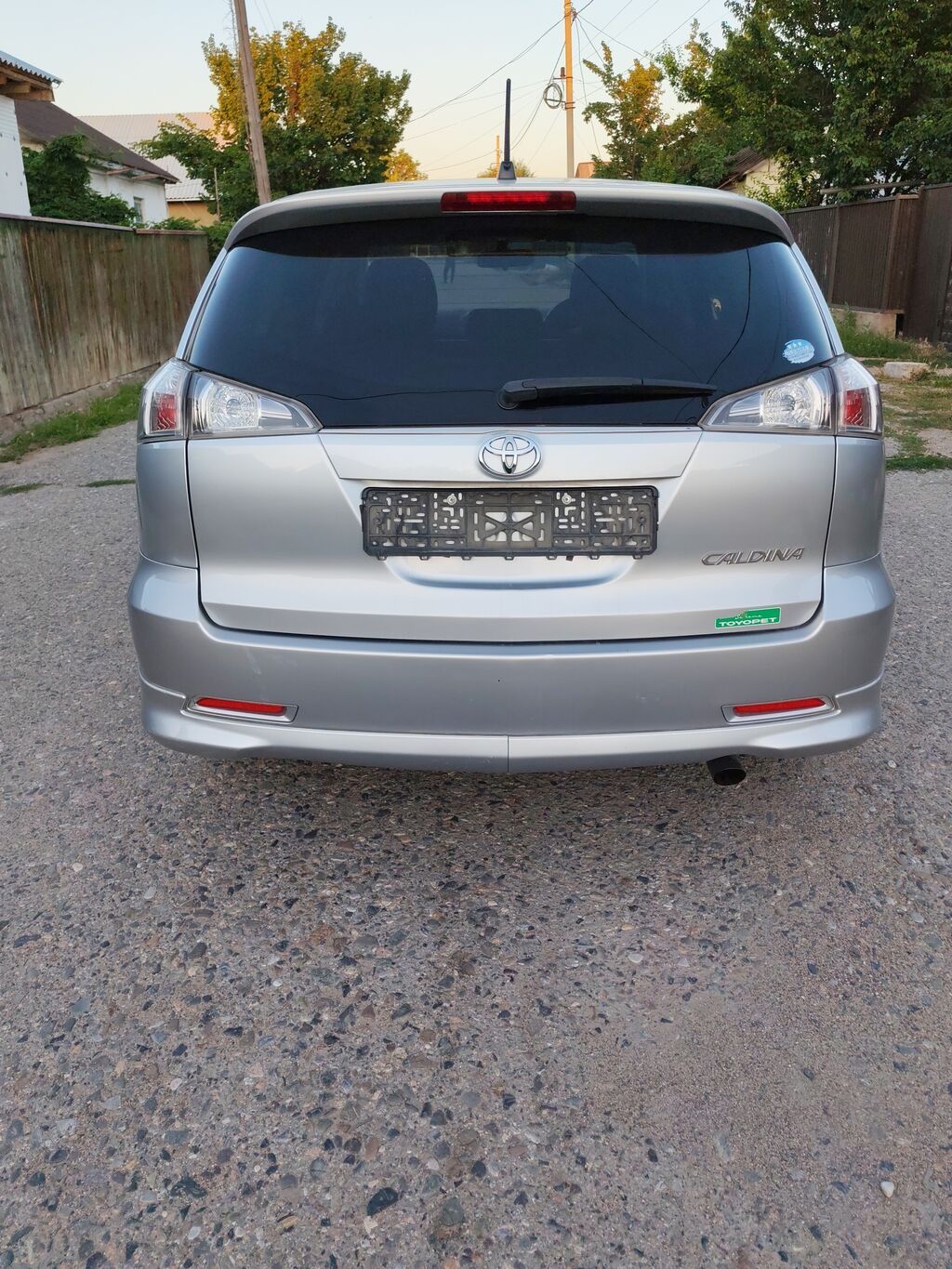 Toyota Caldina: 2005 г., 1.8 л, Автомат, Бензин, Универсал: фото 3