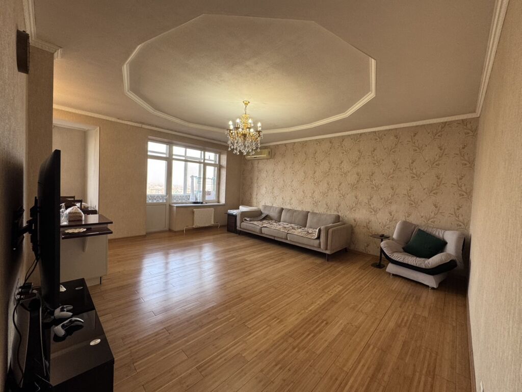 4 комнаты, 143 м², Элитка, 7 этаж, Косметический ремонт