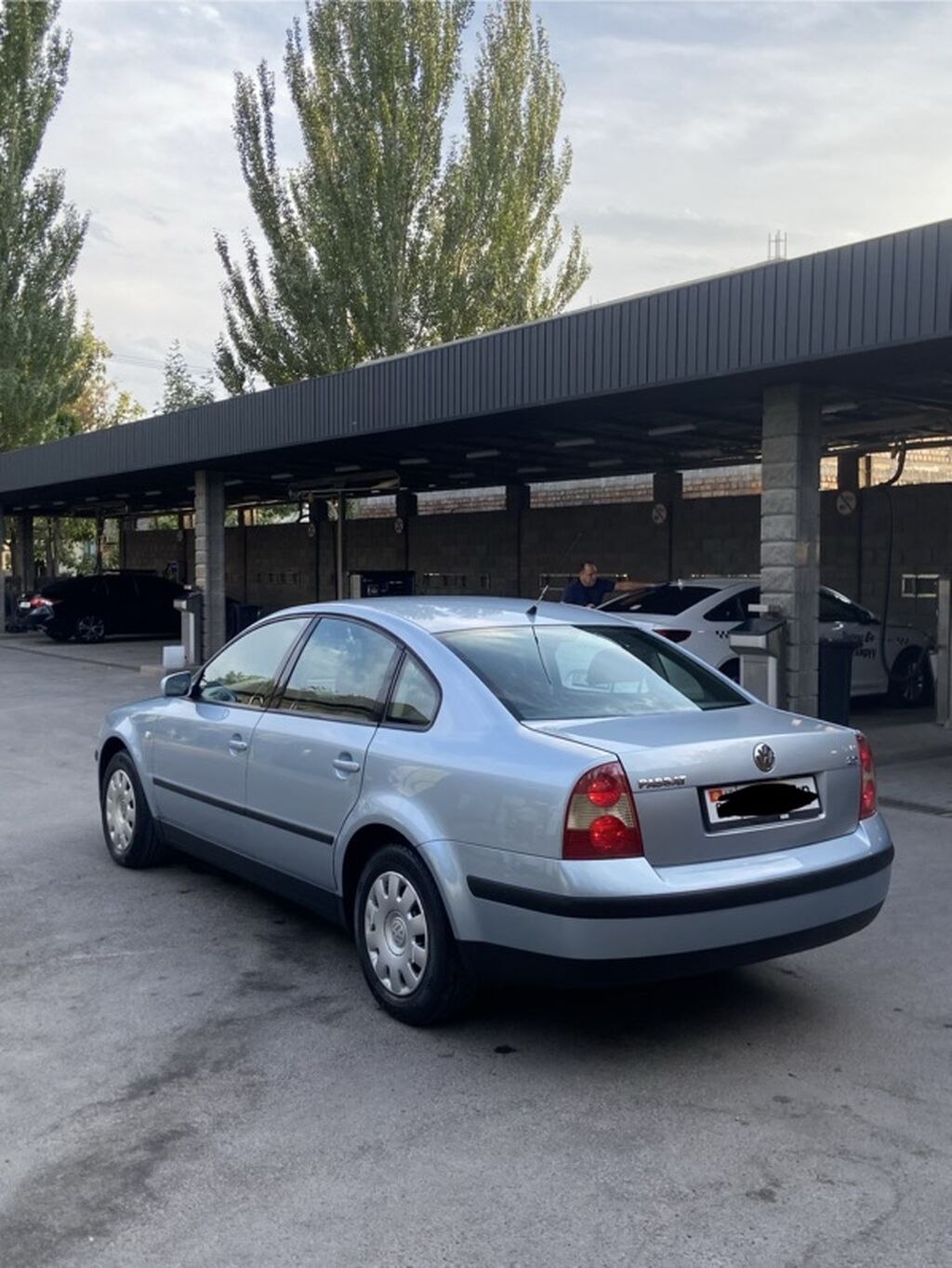 Volkswagen Passat: 2001 г., 2 л, Механика, Бензин, Седан: фото 7