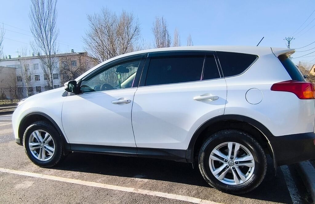 Toyota RAV4: 2013 г., 1.9 л, Автомат, Бензин, Кроссовер: фото 5
