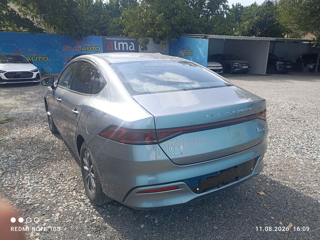 BYD Qin: 2023 г., 1.5 л, Автомат, Гибрид, Седан: фото 3