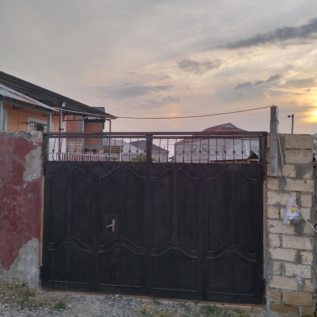 3 otaqlı, 115 kv. m, Orta təmir