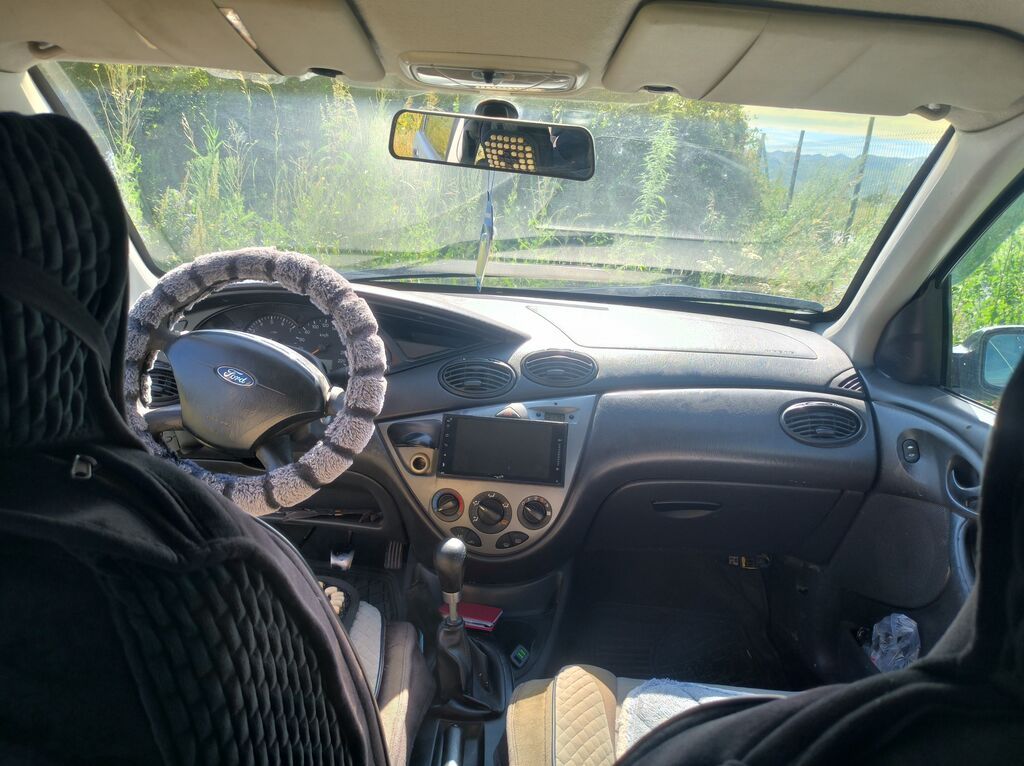 Ford Focus: 2003 г., 1.6 л, Механика, Бензин, Универсал: фото 3