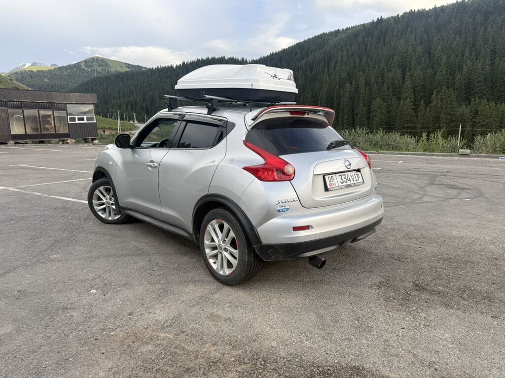 Nissan Juke: 2013 г., 1.6 л, Автомат, Бензин, Кроссовер: фото 4
