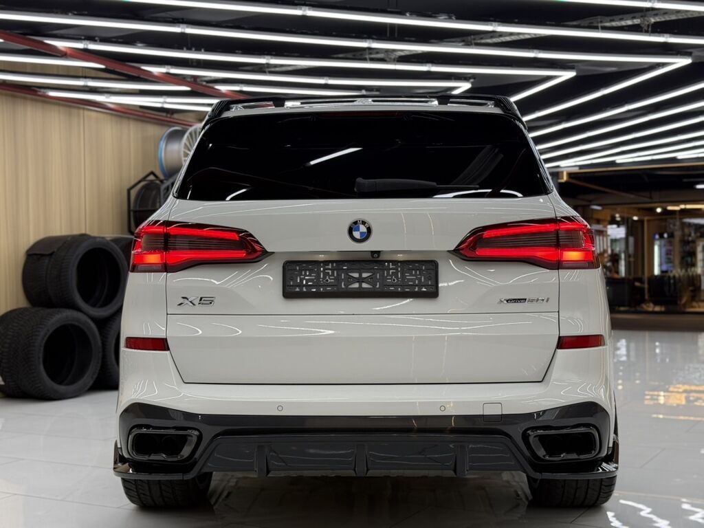 BMW X5: 2019 г., 4.4 л, Автомат, Бензин, Кроссовер: фото 7
