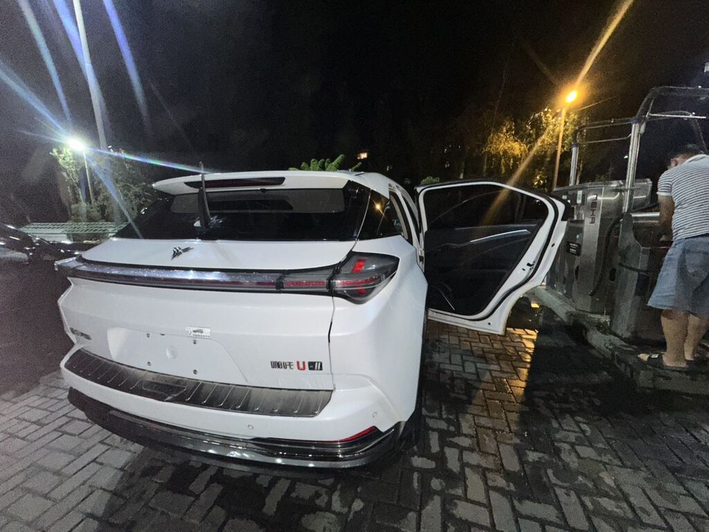 Weltmeister 2023 г., 172000 км, Передний, В наличии: фото 2